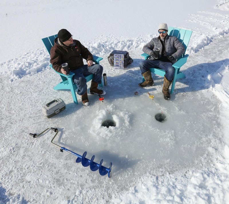 Best ice fishing live game in Canada